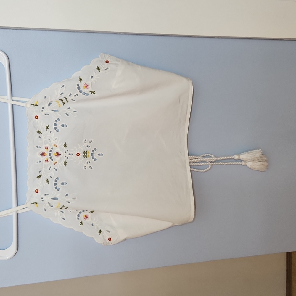 100% cotton Eyelet crop top